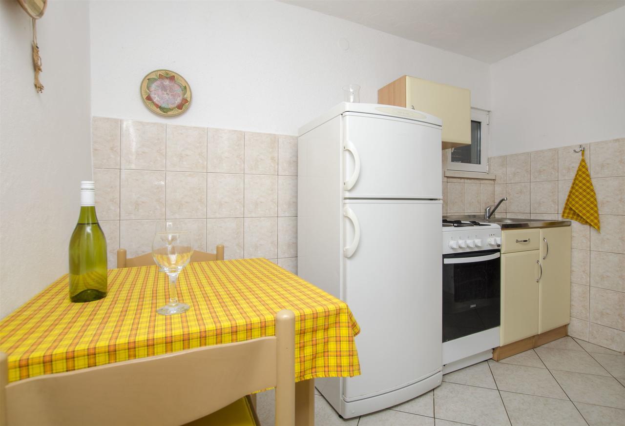Apartments Zdenko Maslinica Bagian luar foto